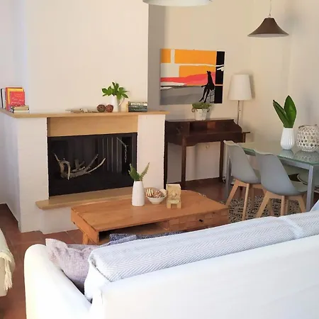 Europa,2br,2bth With Private Pool And Stunning Sea Views *