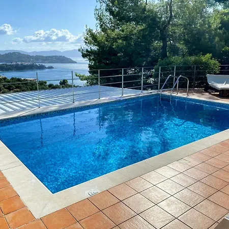 Europa,2br,2bth With Private Pool And Stunning Sea Views *