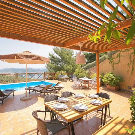 Vilă Europa,2br,2bth With Private Pool And Stunning Sea Views