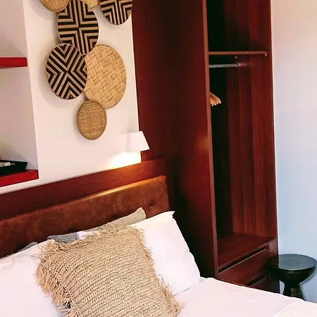 Europa,2br,2bth With Private Pool And Stunning Sea Views Vilă