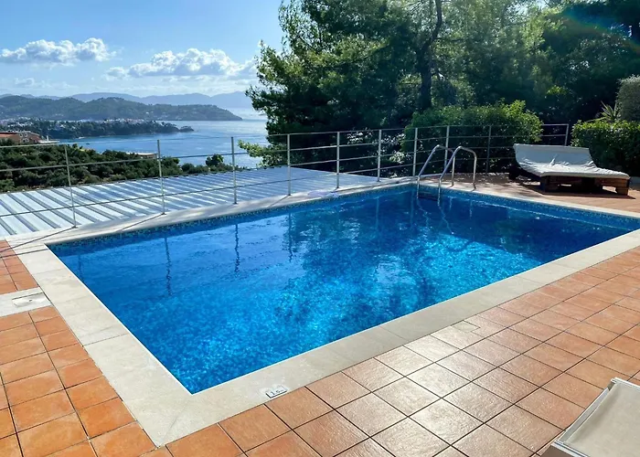 Europa,2br,2bth With Private Pool And Stunning Sea Views *