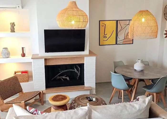 Villa Europa,2br,2bth With Private Pool And Stunning Sea Views