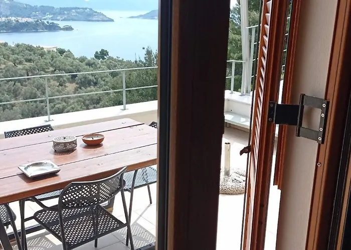 Europa,2br,2bth With Private Pool And Stunning Sea Views